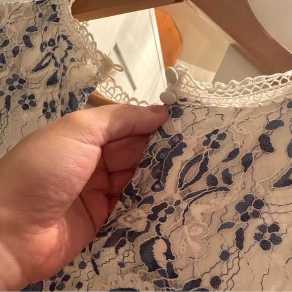 Never Worn Elegant Baby Blue and White Lace Dress with Floral Pattern - Picture 4 of 5